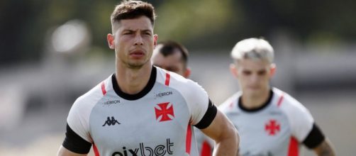 Capasso em treino do Vasco (Daniel Ramalho/Vasco da Gama)
