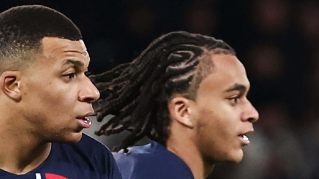 Kylian et Ethan Mbapp&eacute; avec le PSG (capture X @panams75)