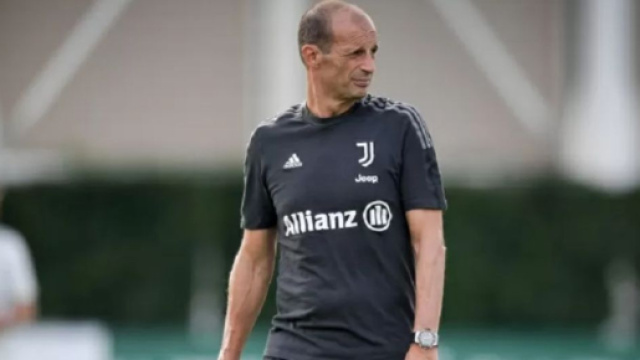 Juve, Allegri studia il cambio di modulo e pensa ad un attacco a 3 votato alla fantasia