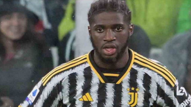 Juventus, rivoluzione sulle fasce: per Kostic, Weah e Iling ipotesi cessione.