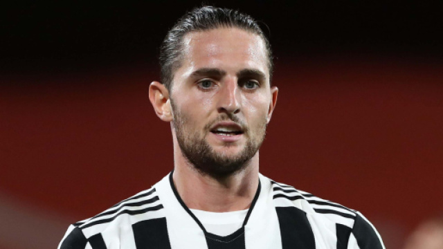 In foto Rabiot, centrocampista della Juve.