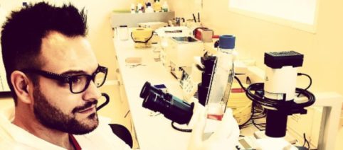 Muere de cáncer Guillermo Pousada, premio nacional por un trabajo sobre el VIH