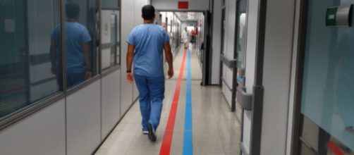 La paciente debe ser operada en el Hospital Costa del Sol de Marbella (X, @ASCostadelSol)