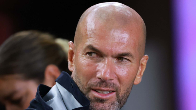 Zinedine Zidane is in the house! David Beckham welcomes ex-Real ... - goal.com