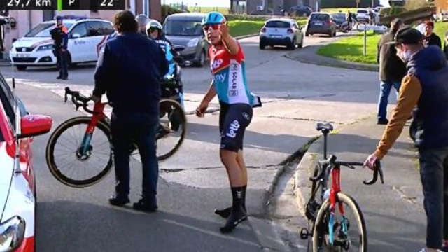 Ciclismo, Arnaud De Lie dopo il Gp Samyn: 'Non &egrave; stata colpa mia, ma dell'auto' (Video)