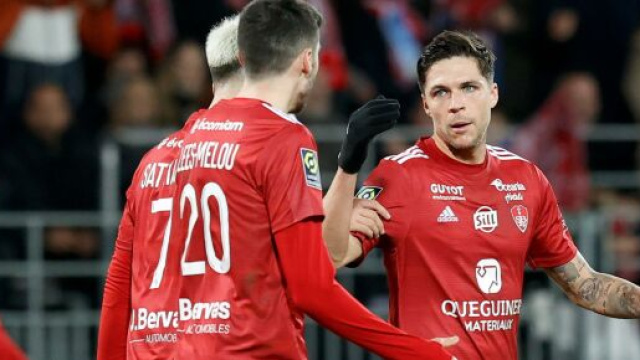 Le Stade Brestois dauphin du PSG en Ligue 1. (screenshot Twitter @_BeFootball)