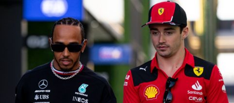 F1, Hamilton e Leclerc: uno scontro generazionale che si tinge di rosso