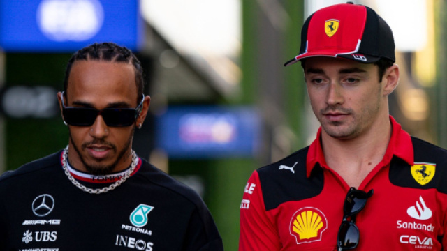 Hamilton contro Leclerc: il duello pi&ugrave; bello di sempre si tinger&agrave; di rosso dalla prossima stagione