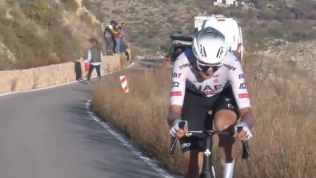 Valenciana: tappa accorciata, sull'Alto de Miserat vince McNulty, Tonelli perde la maglia