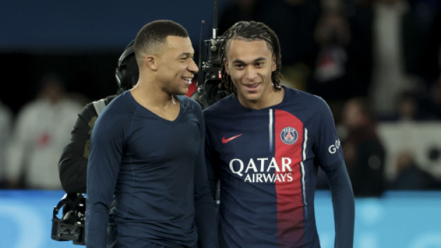 Kylian et Ethan Mbapp&eacute; au PSG (capture Twitter Actu Foot)