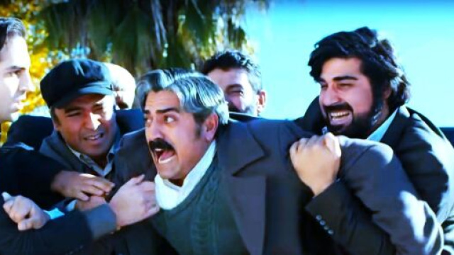 Terra amara, prossimi episodi: Gaffur piange la morte di Saniye e Gulten
