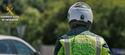 La Guardia Civil Tr&aacute;fico acudi&oacute; al lugar de los hechos (X, @guardiacivil)