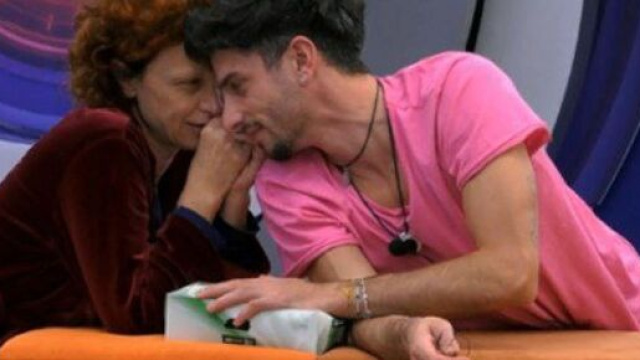 GF, Beatrice e Giuseppe sempre pi&ugrave; vicini, lei: 'Io ci credevo'.
