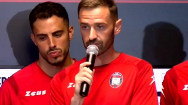 Serie C, scossone Crotone: la societ&agrave; pone fuori rosa Gigliotti e D'Errico.