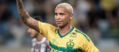 Atacante atualmente &eacute; jogador do Cuiab&aacute;. (Instagram/@deyverson)