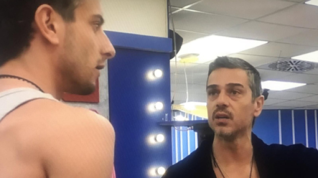 In foto Giuseppe Garibaldi e Massimiliano Varrese (screenshot GF).