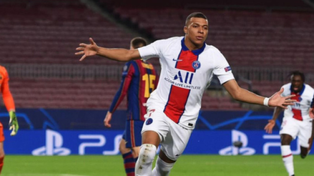 Le Bar&ccedil;a et le PSG s'affronteront en quarts de finale de la Ligue des champions. (screenshot Twitter @SinbadBoi_)