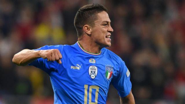 In foto Giacomo Raspadori con la maglia dell'Italia &copy; Eurosport.com.