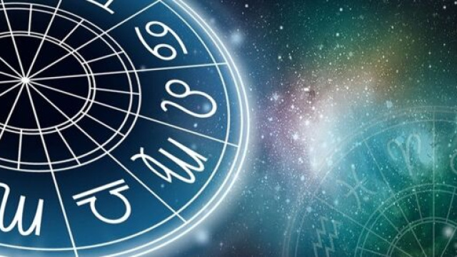 L'oroscopo di sabato 9 marzo: Pesci travolgente, Toro non passa inosservato.