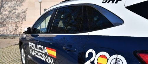 La Polic&iacute;a Nacional ha desalojado el edificio donde se hab&iacute;a atrincherado el hombre (X@policia)