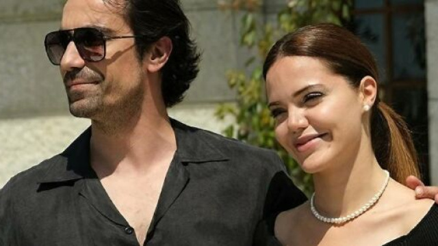 In foto Hakan e Zuleyha nella soap Terra amara (screenshoot &copy; Canale 5).