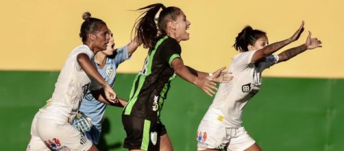 Spartanas viraram no final (Reprodu&ccedil;&atilde;o/Facebook/AmericaFutebolClube1912)