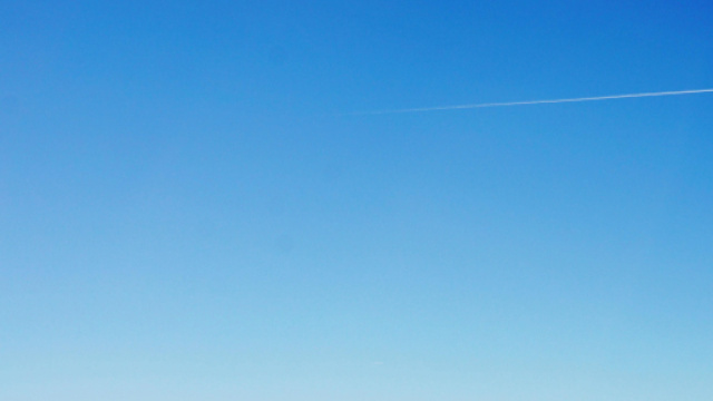 Uno scorcio di cielo sereno &copy; Pexels.com