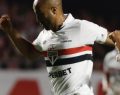Com bronca para cima do VAR, São Paulo e Palmeiras ficam no empate
