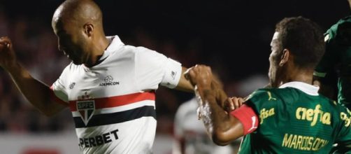 S&atilde;o Paulo n&atilde;o gostou da arbitragem (Reprodu&ccedil;&atilde;o/Facebook/saopaulofc)