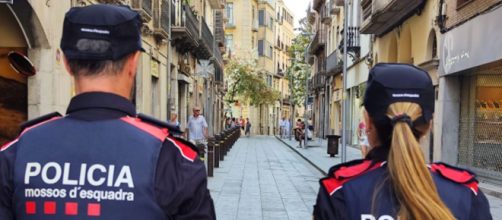 Los vecinos contaron que el matrimonio ten&iacute;a 'un alto nivel adquisitivo' (X, @mossos)