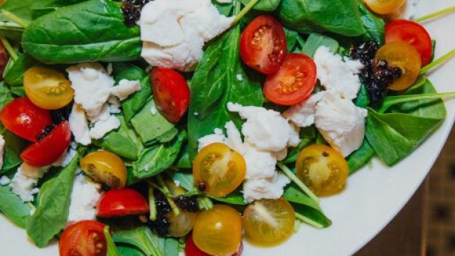 Insalata alla caprese @ Pexels.com