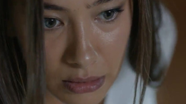 Nihan cerca Deniz - Screenshot &copy; Endless love.