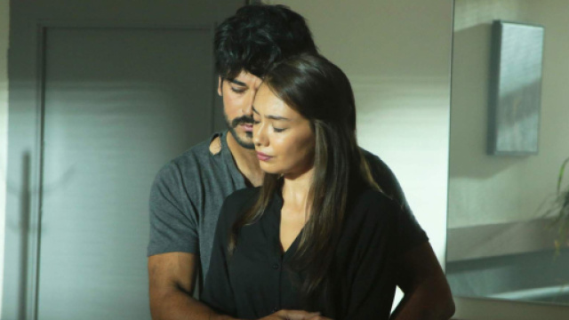 Nihan e Kemal in una scena di Endless Love &copy; Mediaset