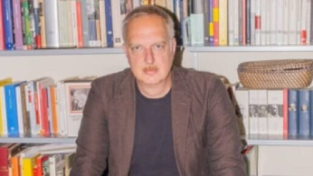 Antonio Scurati in una foto del 2021 &copy; profilo Instagram Antonio Scurati.