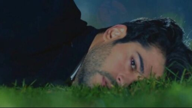 Kemal Solydere in una scena di Endless Love &copy; Canale 5.
