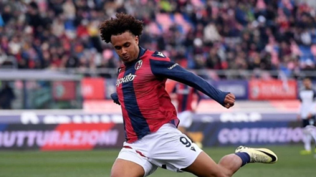 Zirkzee con la maglia del Bologna - Instagram Ufficiale Zirkzee &copy;