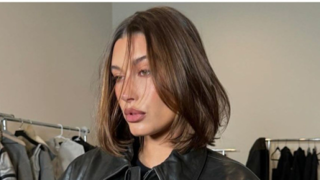 La modella Hailey Bieber &copy; Immagine profilo Instagram Hailey Bieber