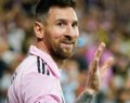 Nabil Djellit voit Lionel Messi moins fort que les 3 Ronaldo, les internautes le fustigent