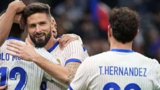 Les Bleus contre le Chili (capture X @Moneytimecast)