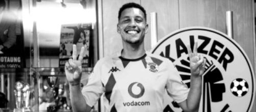 El futbolista era un seguidor de Carles Puyol (X @KaizerChiefs)