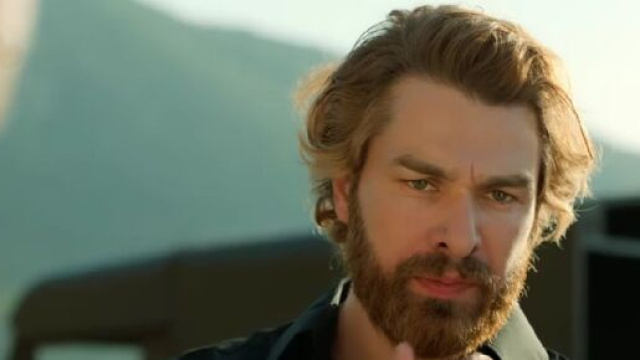 Nella foto Fikret di Terra amara - screenshot &copy; Canale 5.