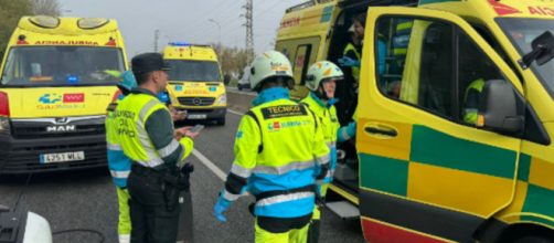 En el accidente estuvieron implicados una furgoneta, un coche y un autob&uacute;s (X, @112cmadrid)