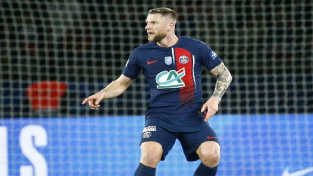Skriniar in azione con il PSG &copy; Instagram