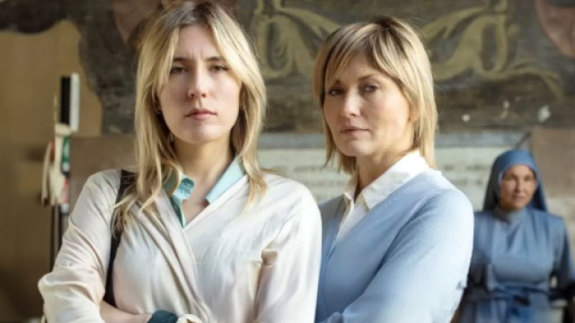 Ida Kolavenko (Marta Anna Borucinska) e Lara Martinelli (Chiara Conti) &copy; Un posto al sole Rai