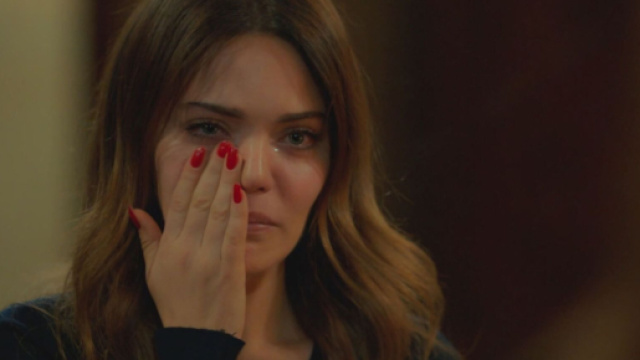 In foto Zuleyha nella soap Terra amara &copy; Mediaset.