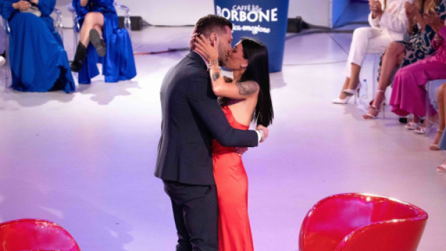Uomini e Donne: Daniele ha scelto Gaia screenshot &copy; Mediaset