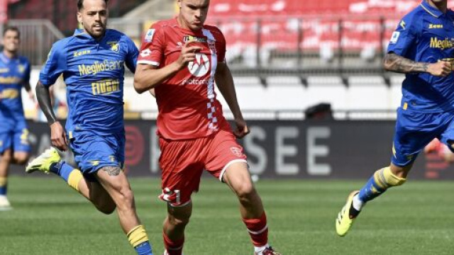 Carboni in azione contro il Frosinone &copy; Facebook Monza