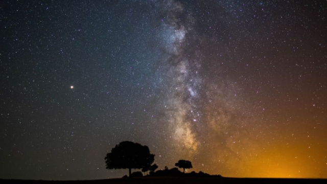 La Via Lattea illuminata - &copy; pixabay.com