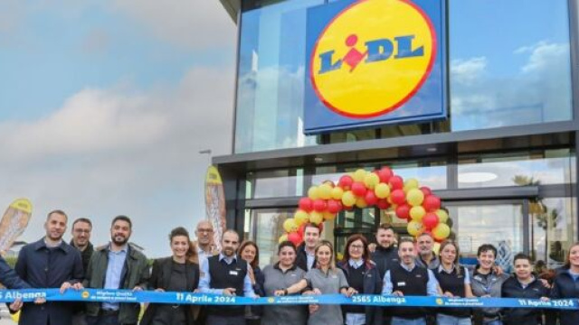 L'inaugurazione della nuova sede di Albenga &copy; Lidl.