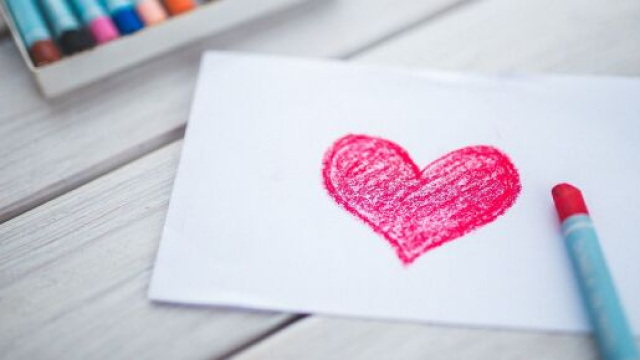 Disegno cuore e colori &copy; Immagine di Pixabay